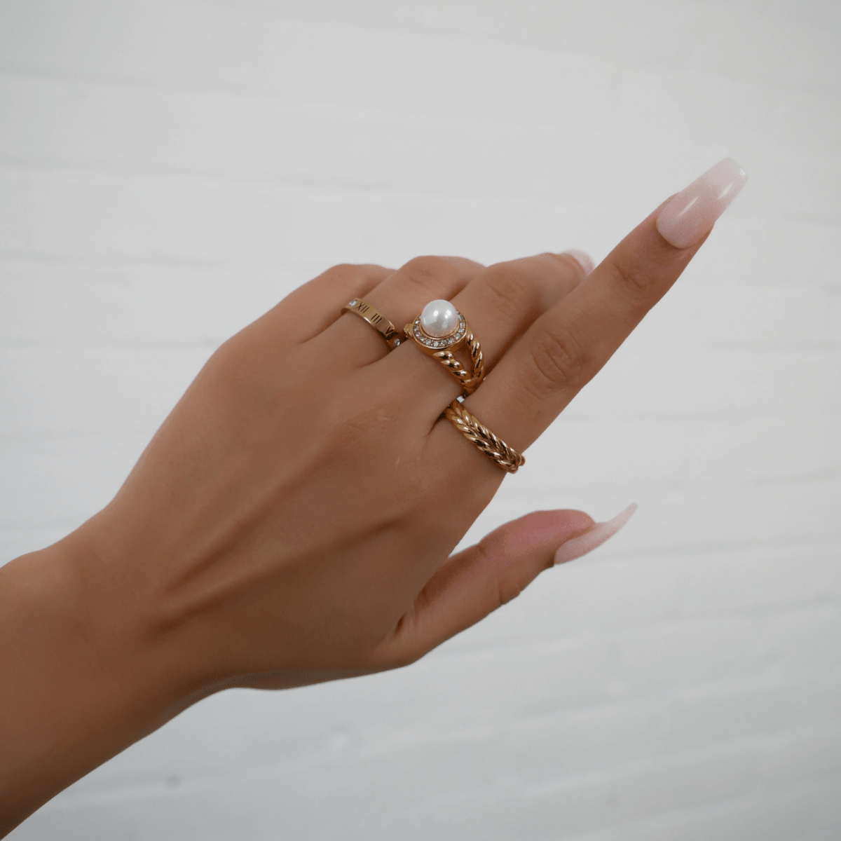 Ivana Pearl Ring - ISMI JEWELS