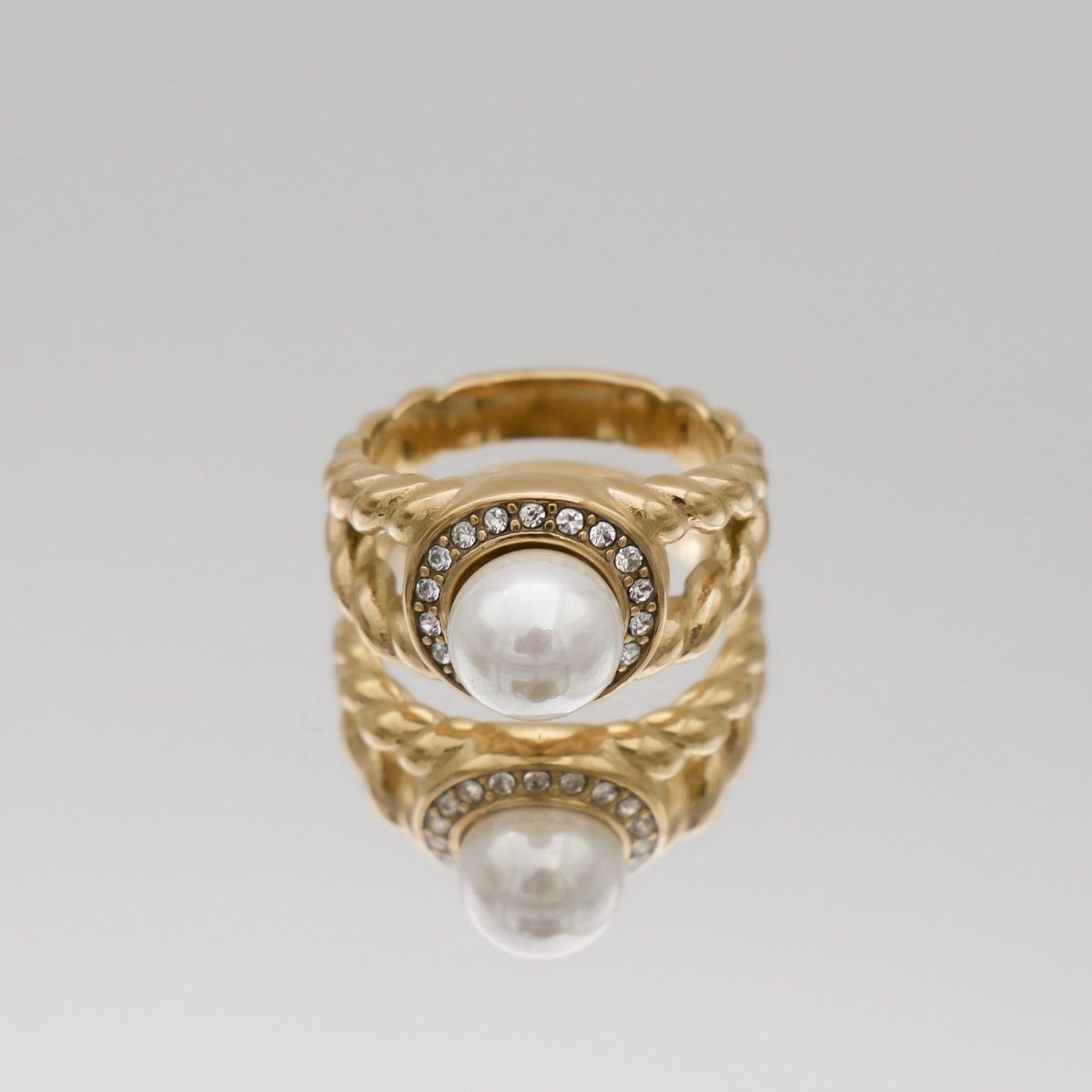 Ivana Pearl Ring - ISMI JEWELS