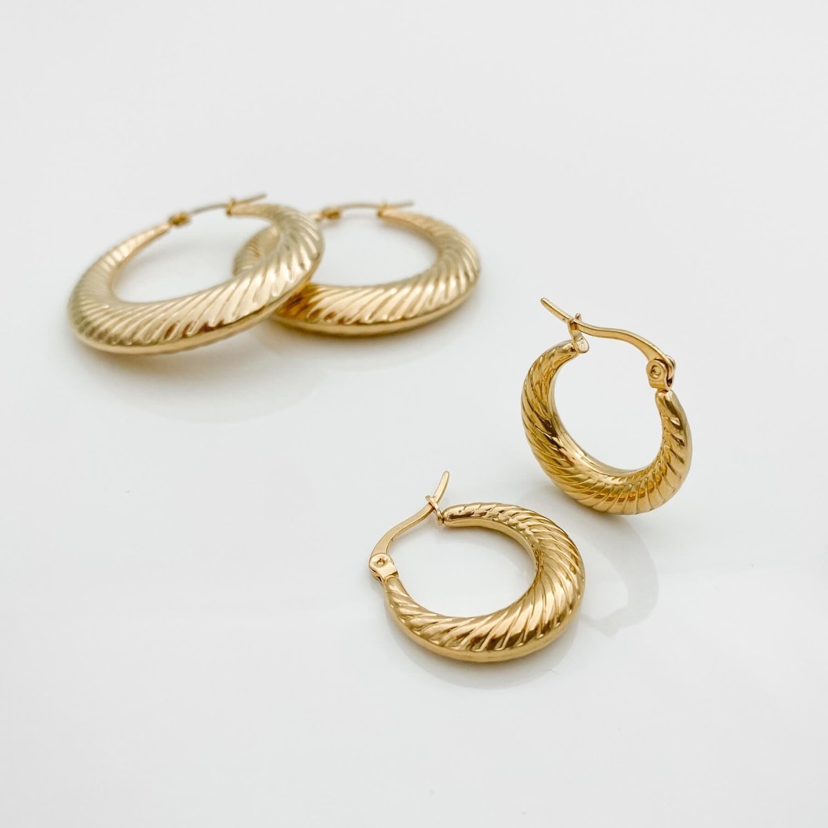 Julia Gold Filled Hoops - ISMI JEWELS