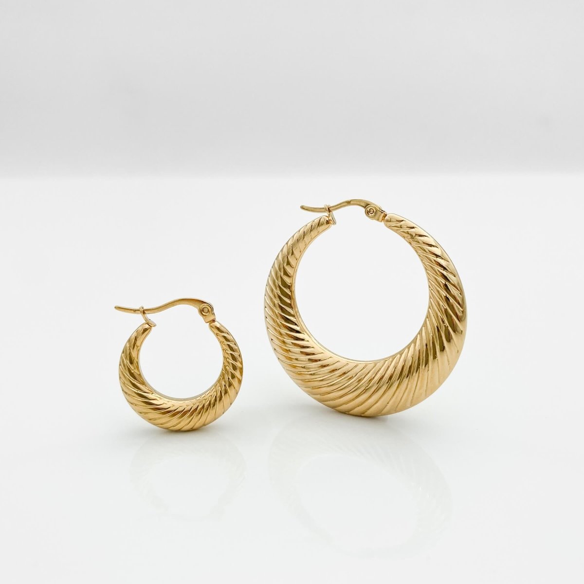 Julia Gold Filled Hoops - ISMI JEWELS