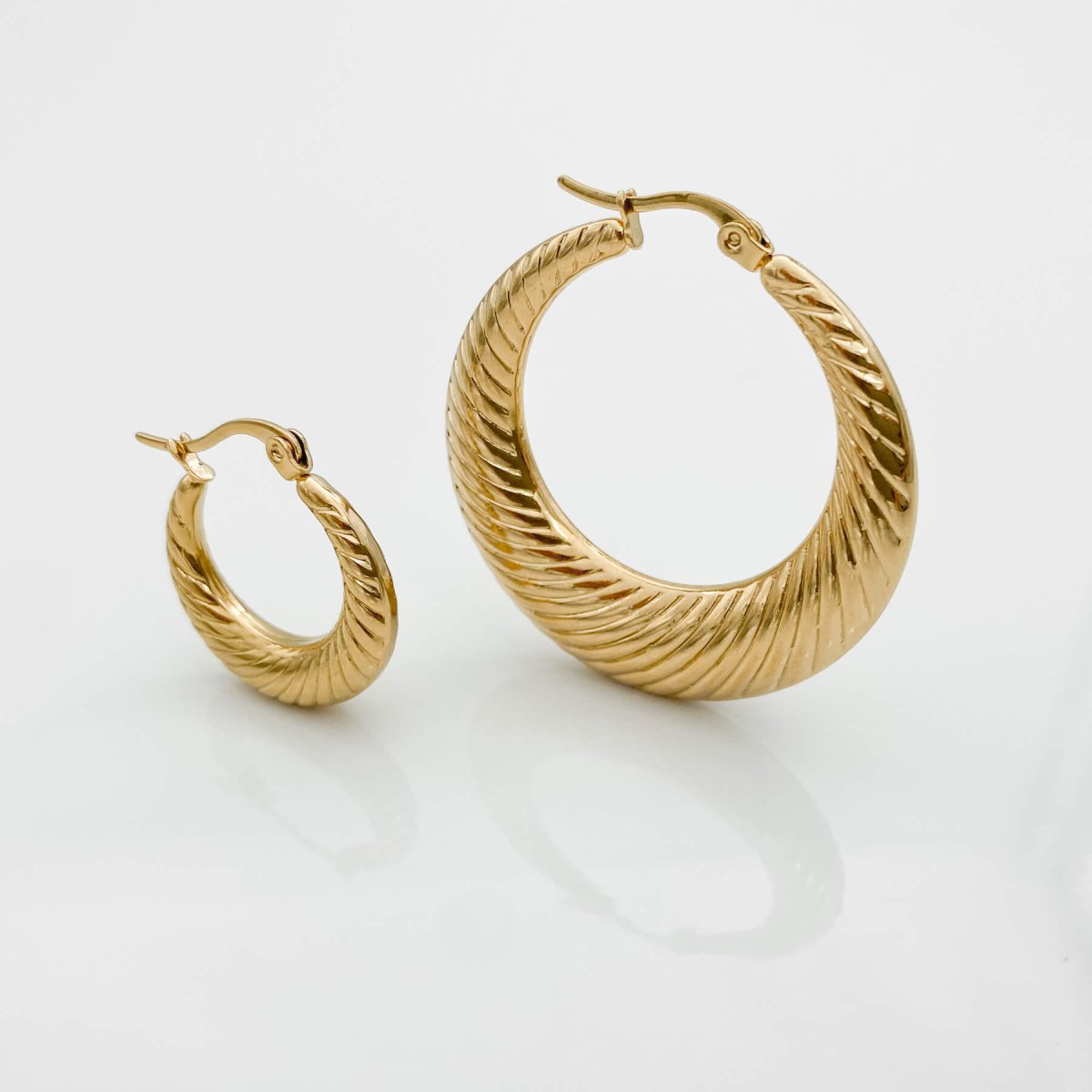 Julia Gold Filled Hoops - ISMI JEWELS