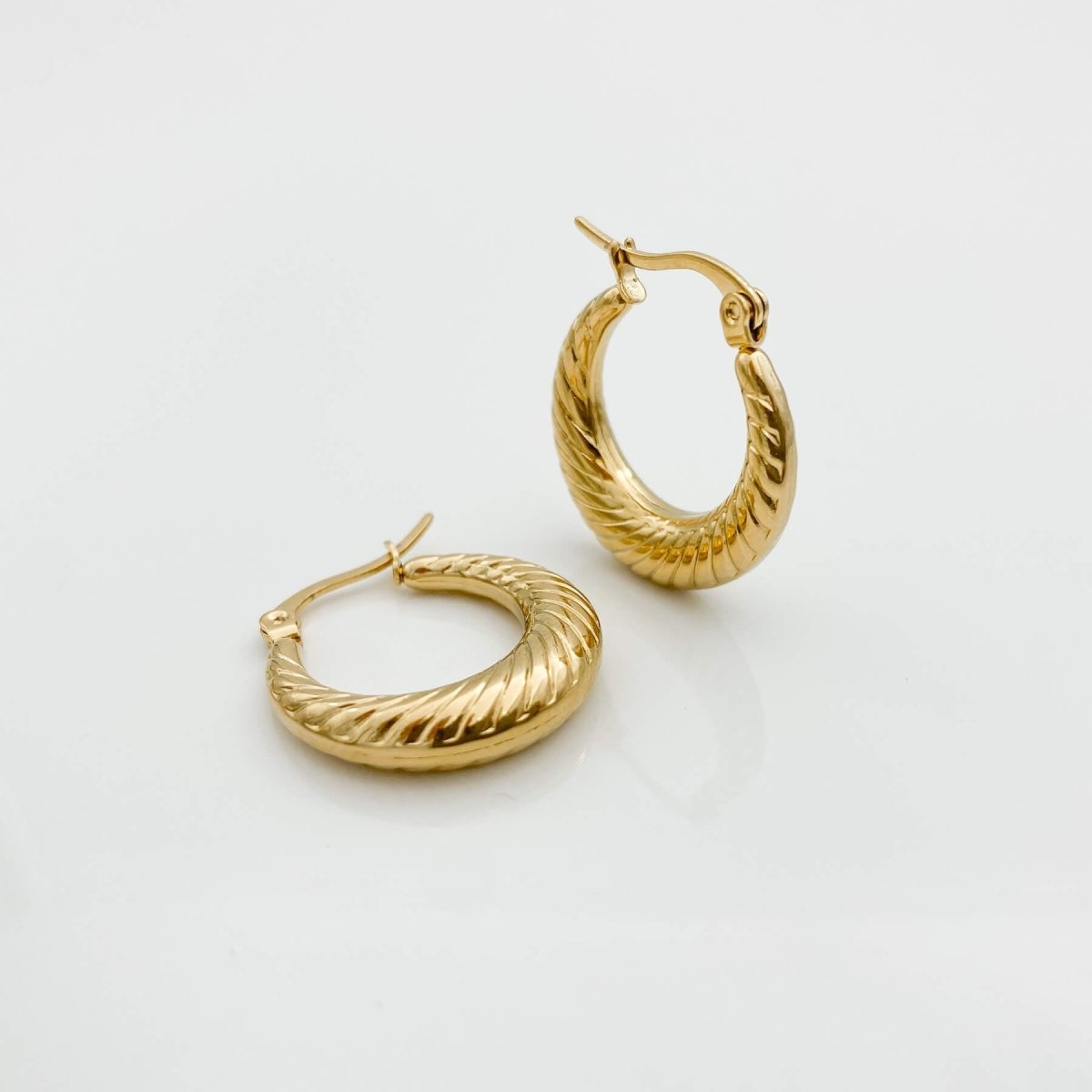 Julia Gold Filled Hoops - ISMI JEWELS