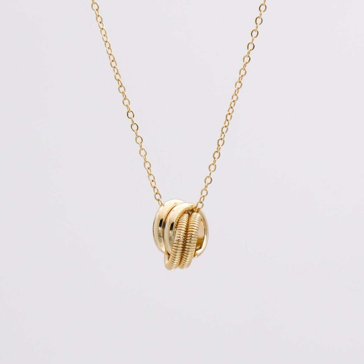 Kacie Contrast Knot Necklace - ISMI JEWELS
