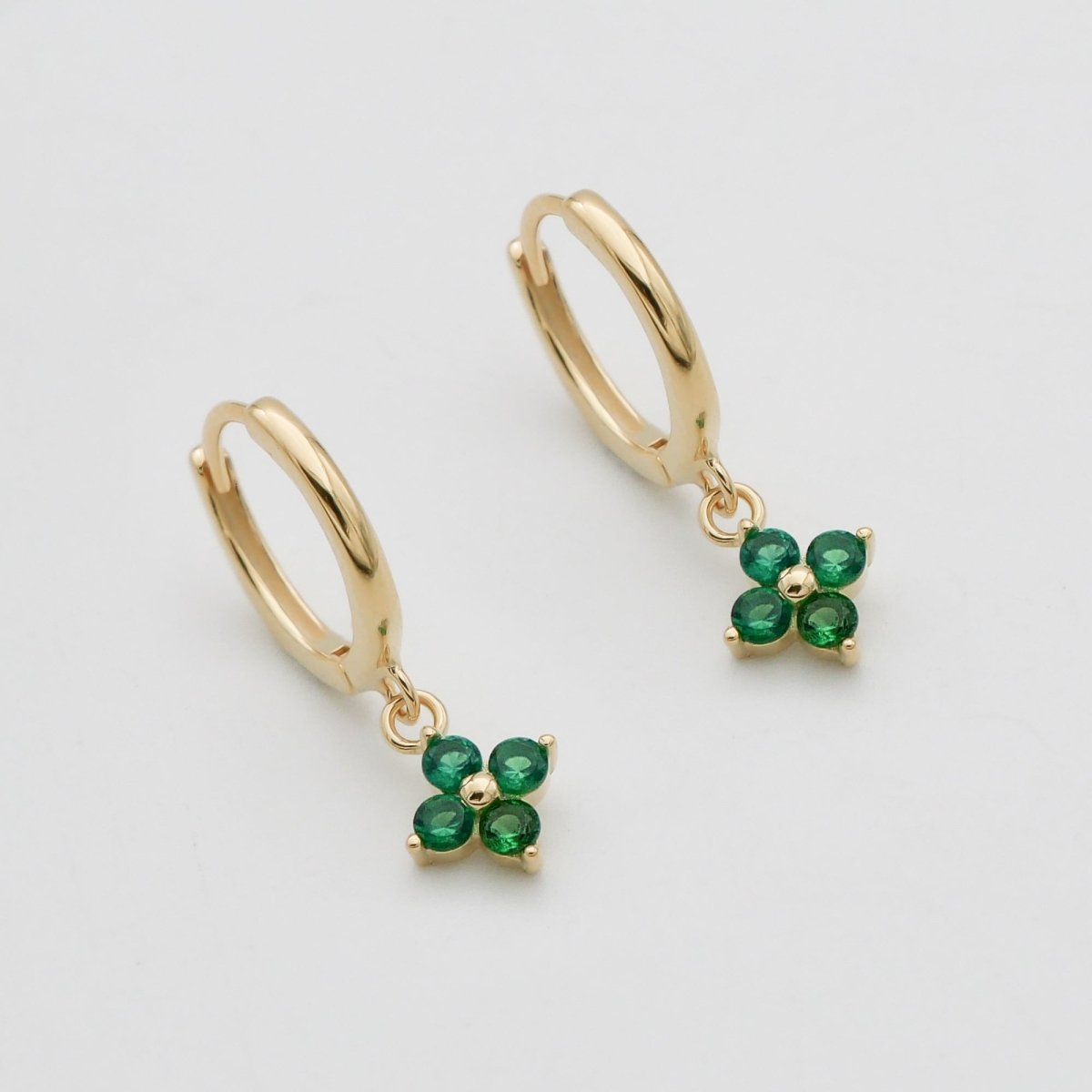 Kara Huggie Earrings - ISMI JEWELS