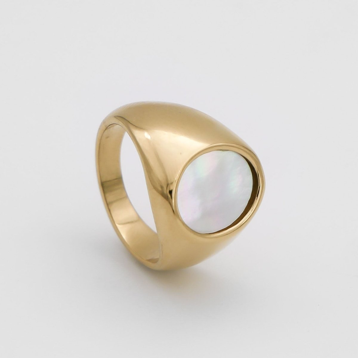 Lani Opal Oval Signet Ring - ISMI JEWELS