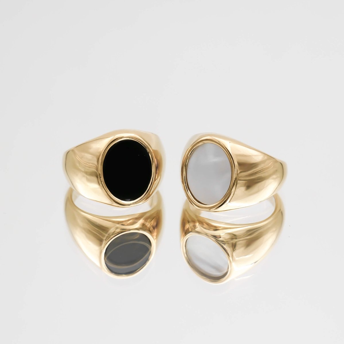 Lani Opal Oval Signet Ring - ISMI JEWELS