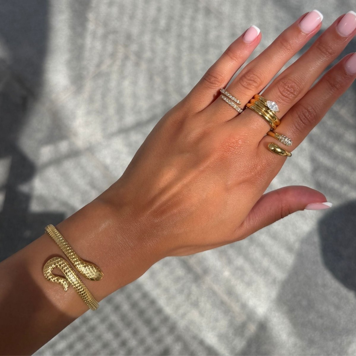 Lina Snake Bangle - ISMI JEWELS