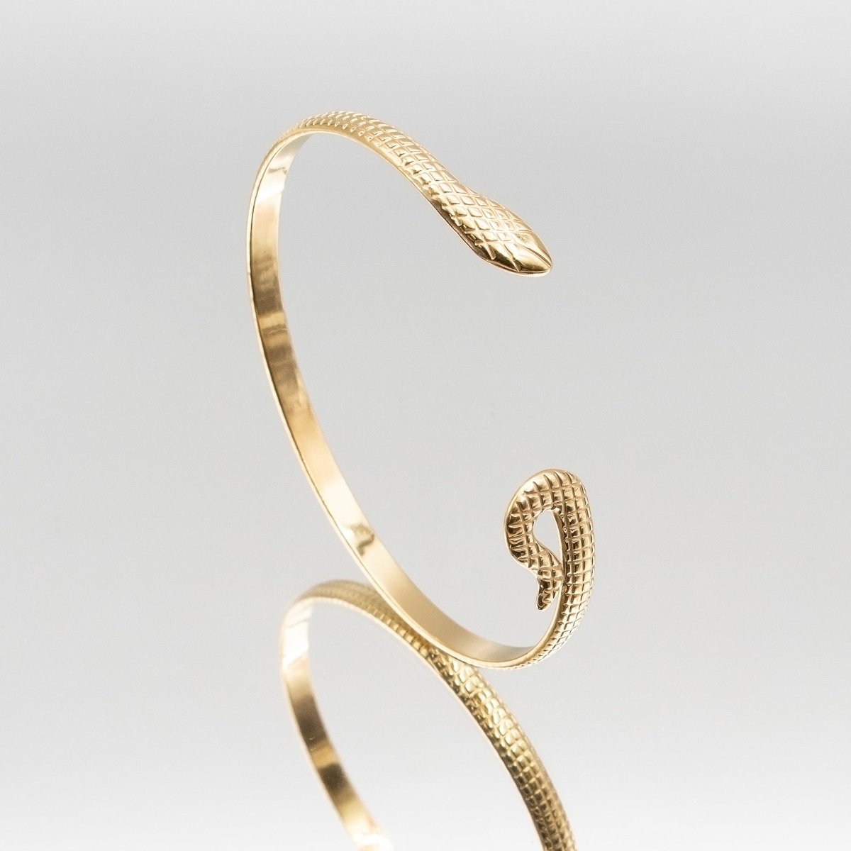 Lina Snake Bangle - ISMI JEWELS