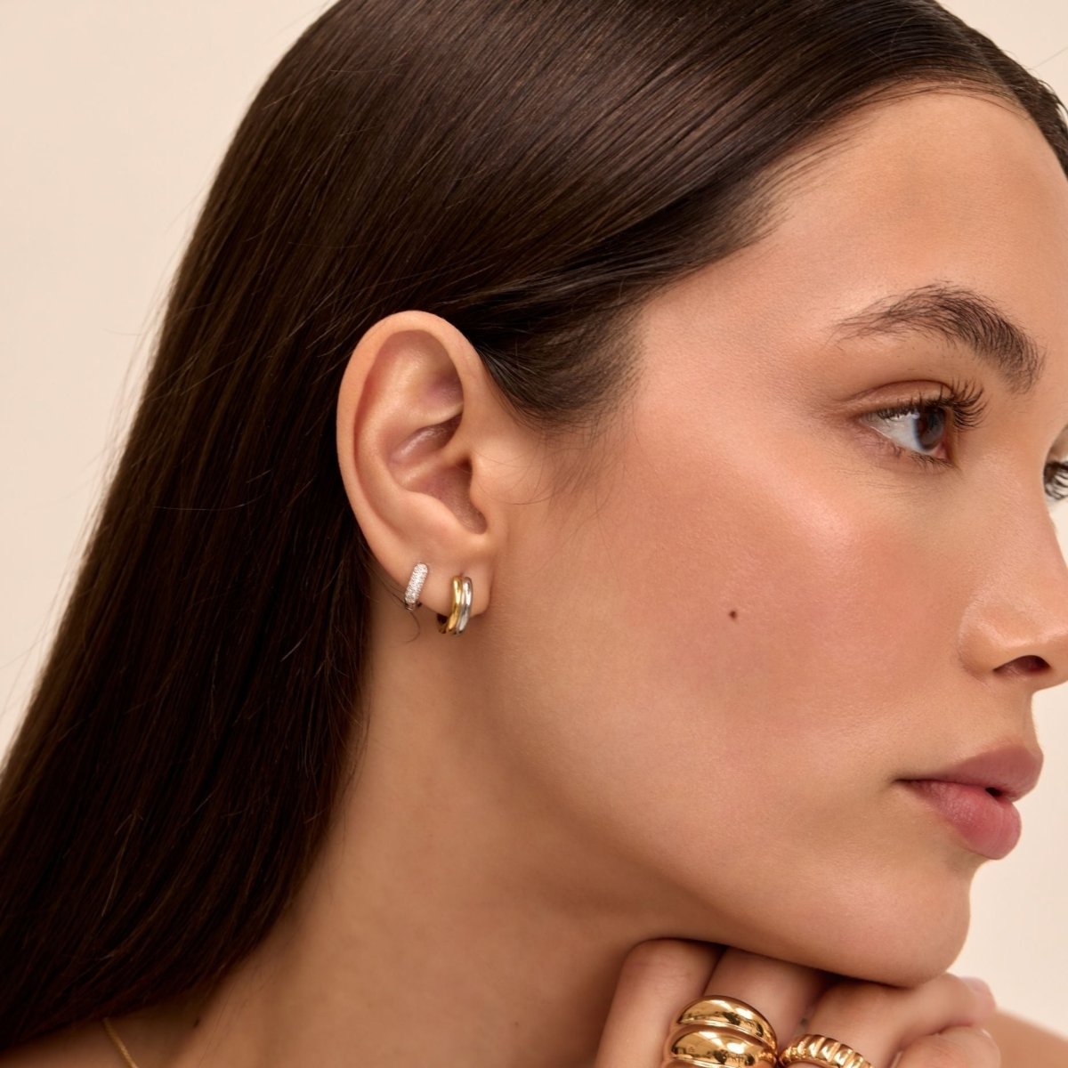 Lori CZ Huggie Earrings - ISMI JEWELS
