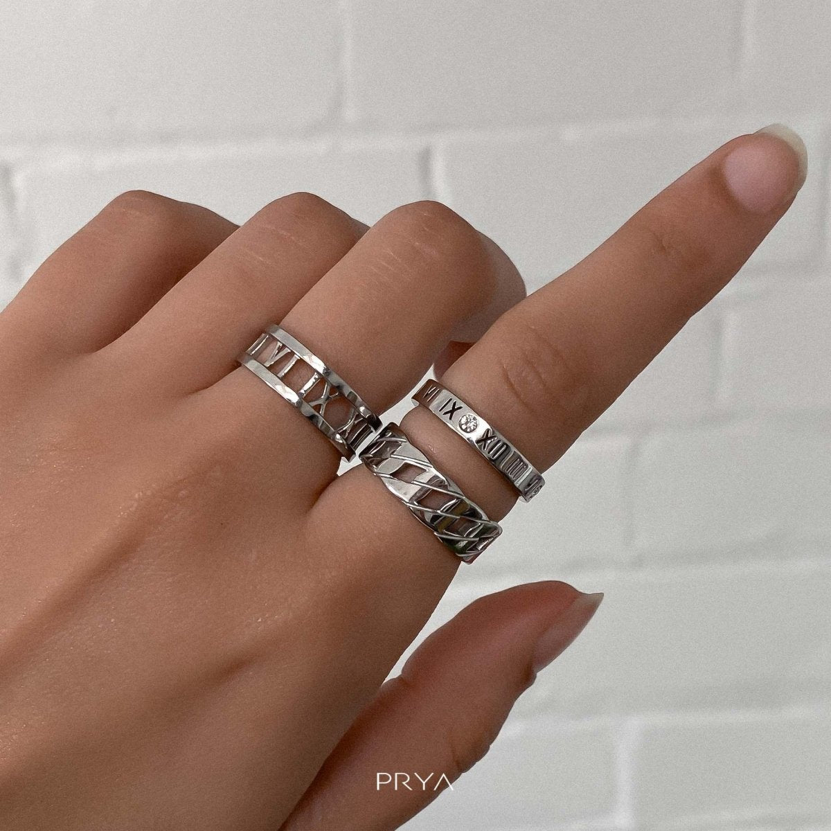 Lucia Numeral Ring - ISMI JEWELS