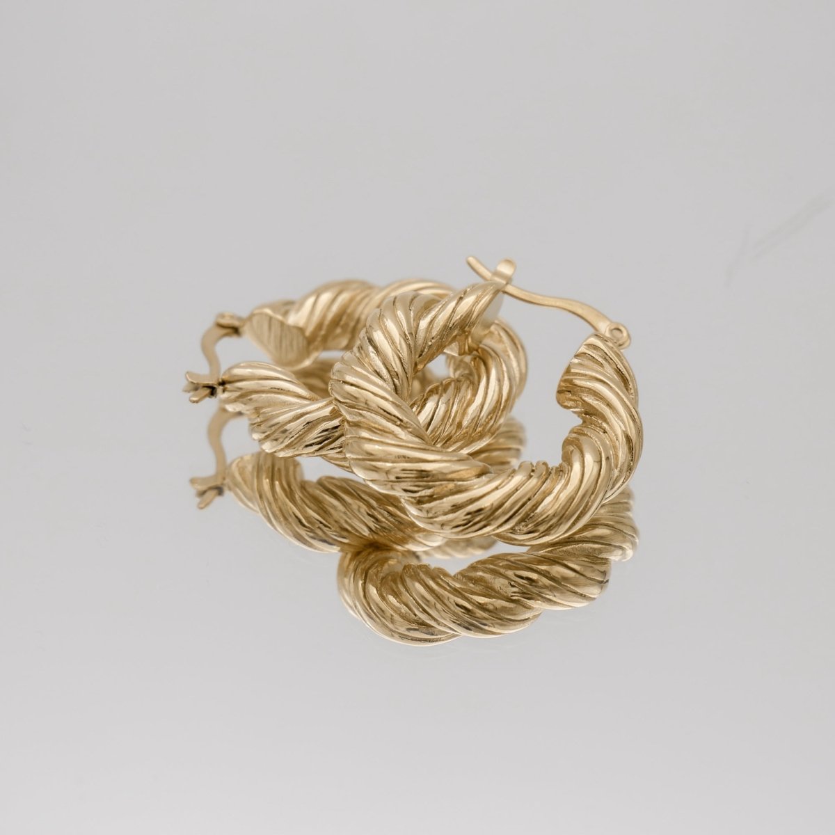 Lucie Twist Earrings - ISMI JEWELS