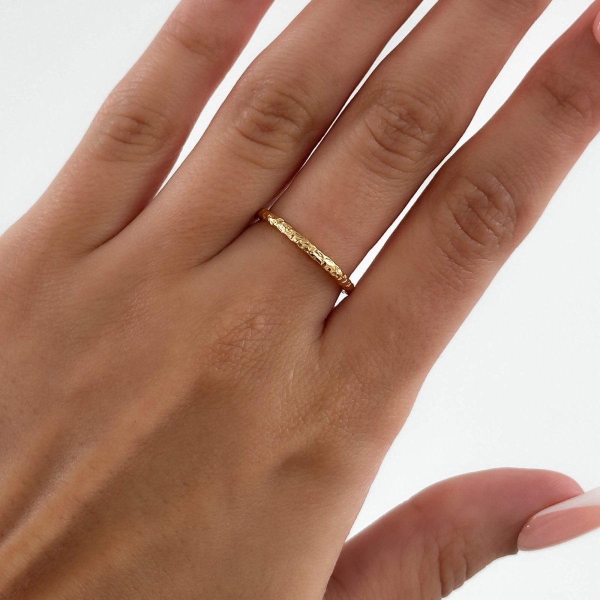 Luiza Hammered Band Ring - ISMI JEWELS
