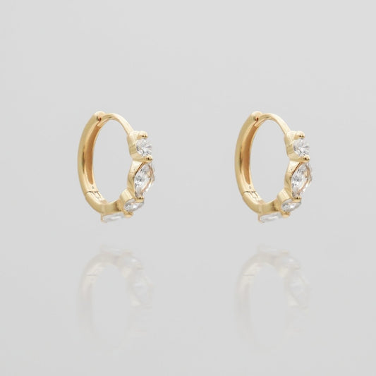 Lyla Huggie Earrings - ISMI JEWELS