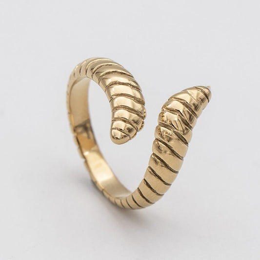 Meera Snake Ring - ISMI JEWELS