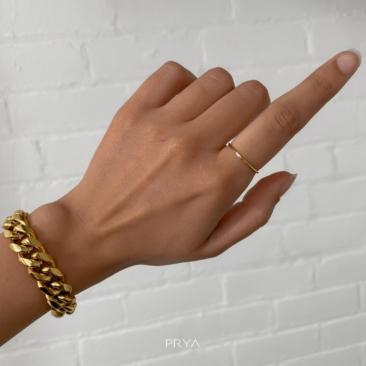 Mila Dainty Diamond Ring - ISMI JEWELS