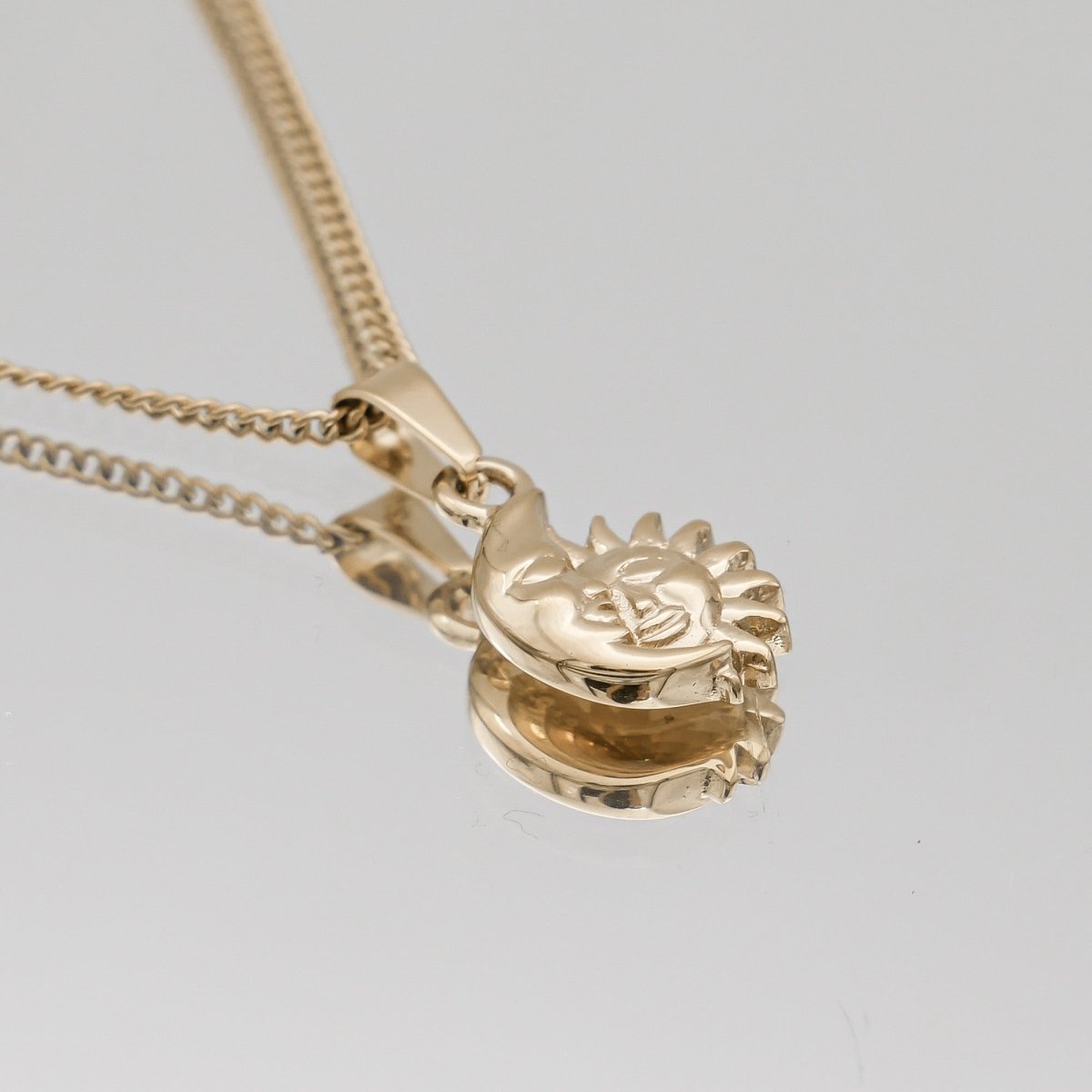 Moon and Sun Pendant Necklace - ISMI JEWELS