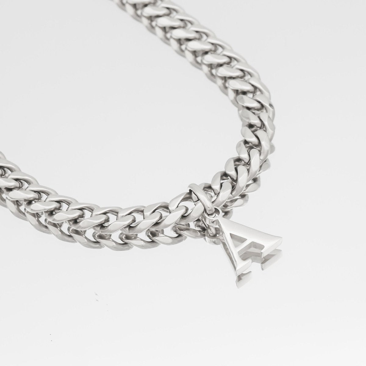Mya Initial necklace | Thick Cuban - ISMI JEWELS