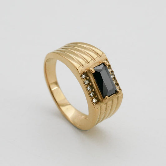 Myla Onyx Signet Ring - ISMI JEWELS