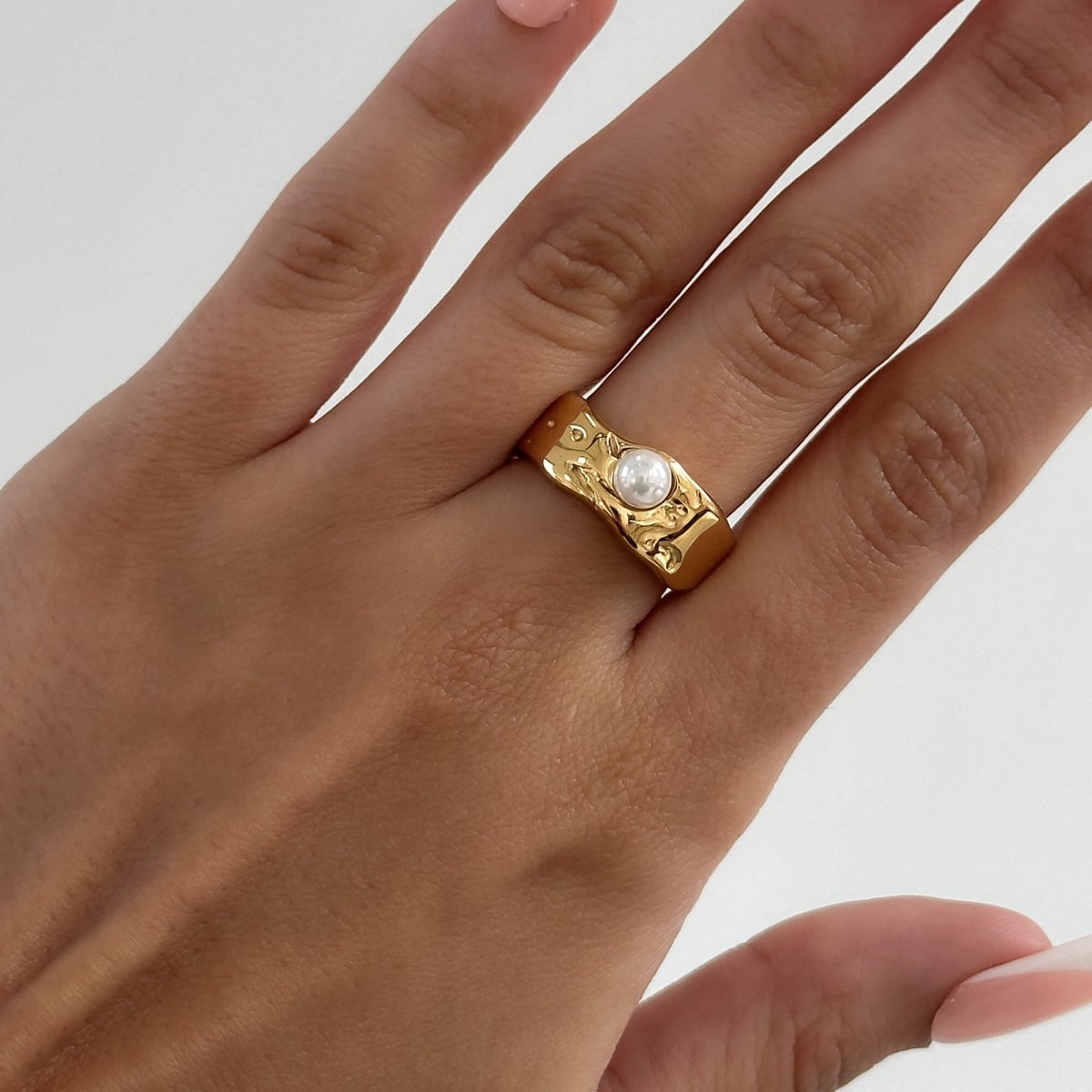 Nadine Pearl Ring - ISMI JEWELS