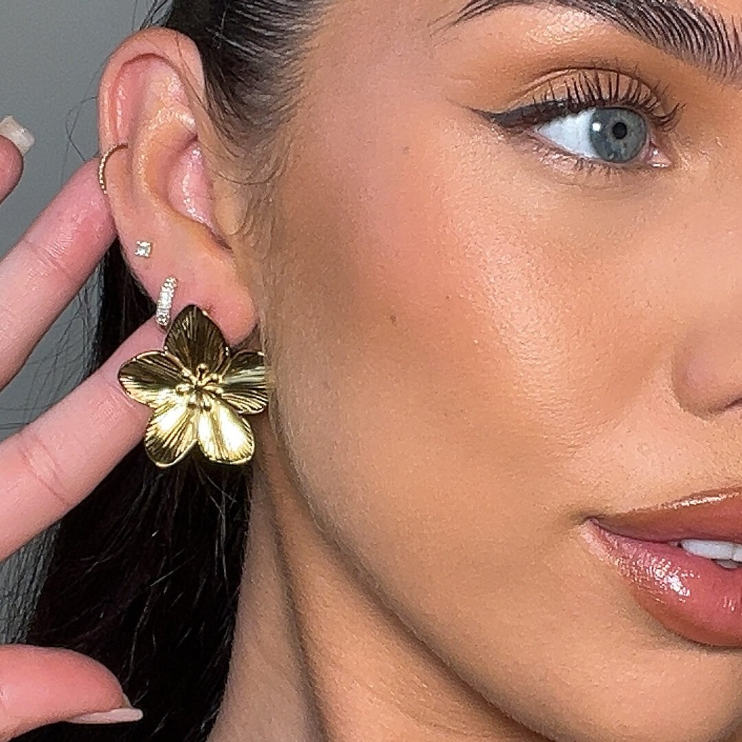 Naya Flower Earrings - ISMI JEWELS