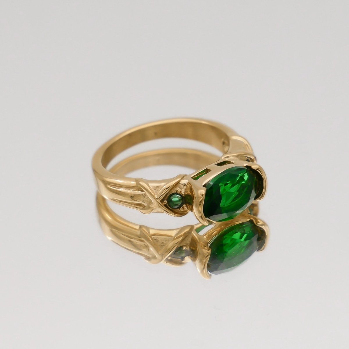 Nyra Gemstone Ring - ISMI JEWELS