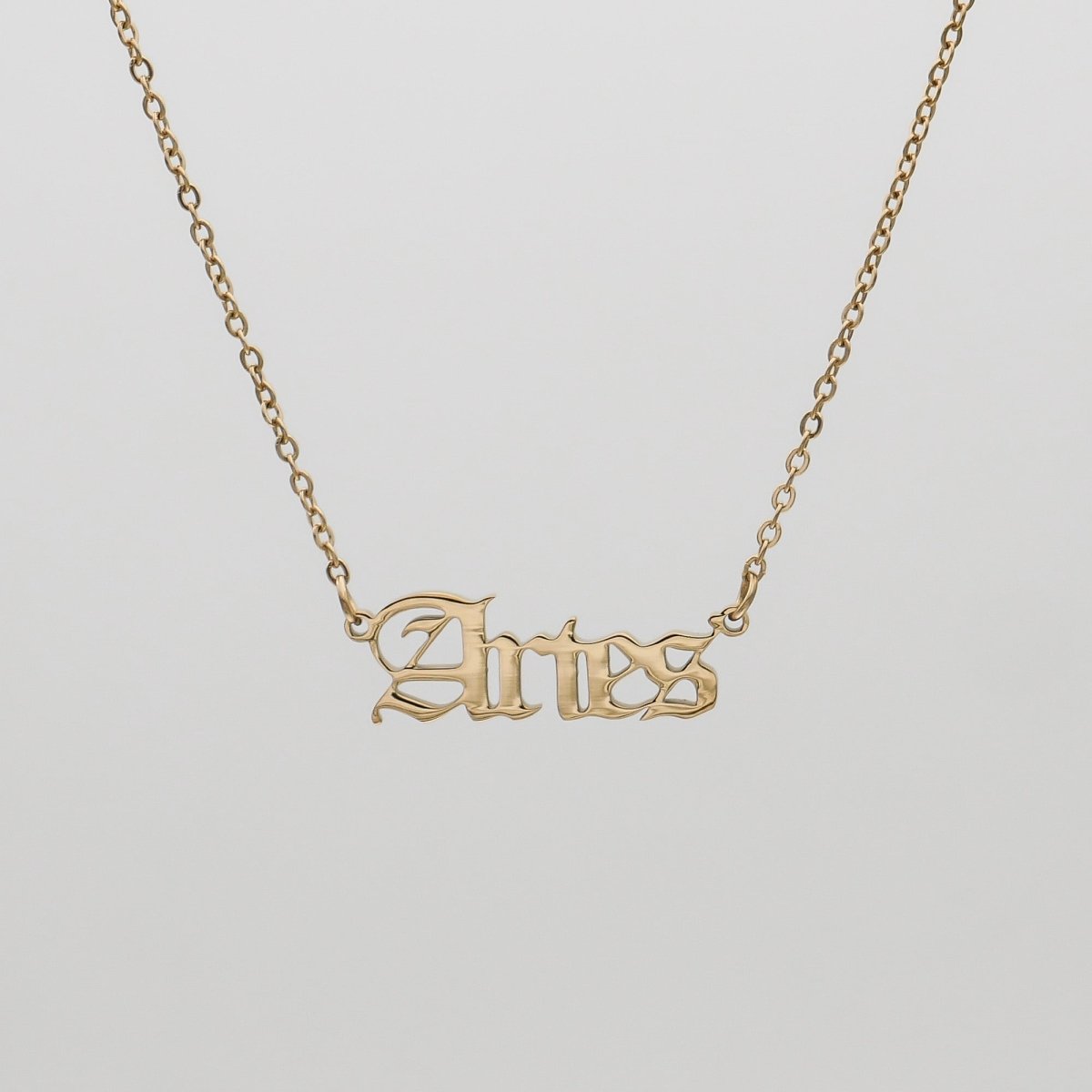 Old English Zodiac Name Necklace - ISMI JEWELS