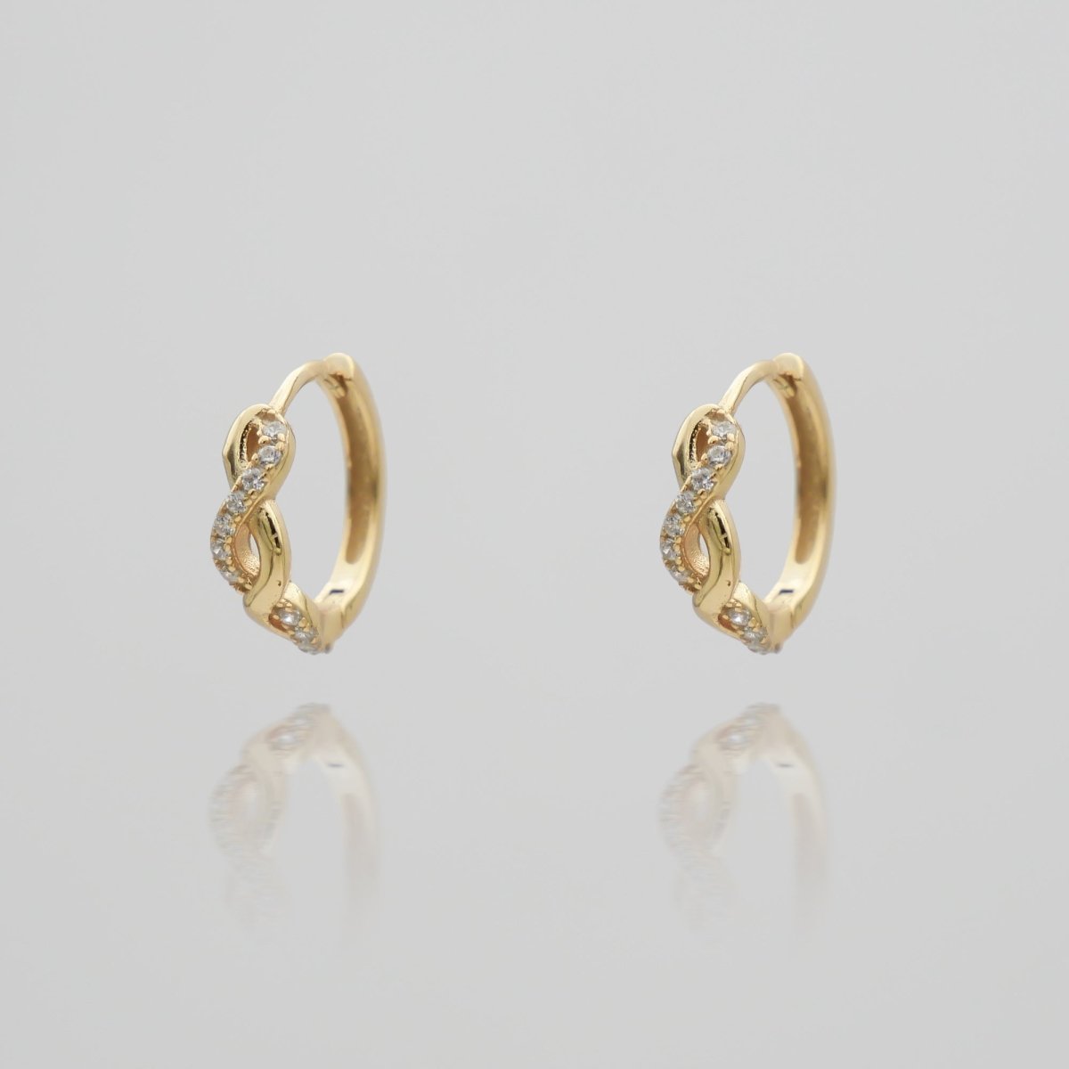 Riva Huggie Earrings - ISMI JEWELS