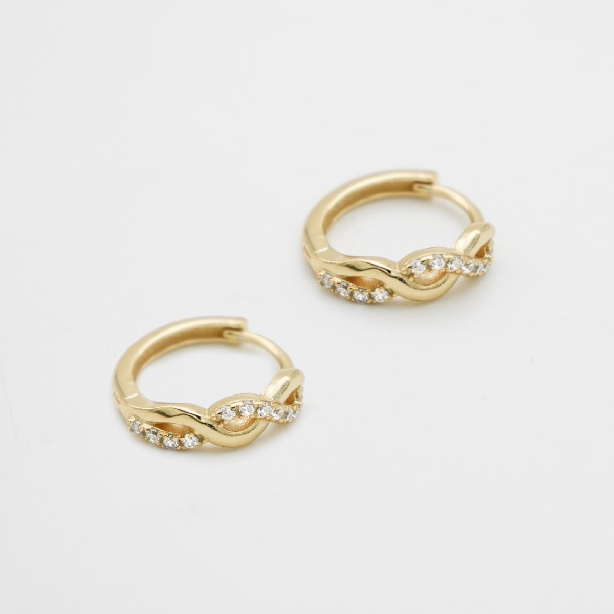Riva Huggie Earrings - ISMI JEWELS