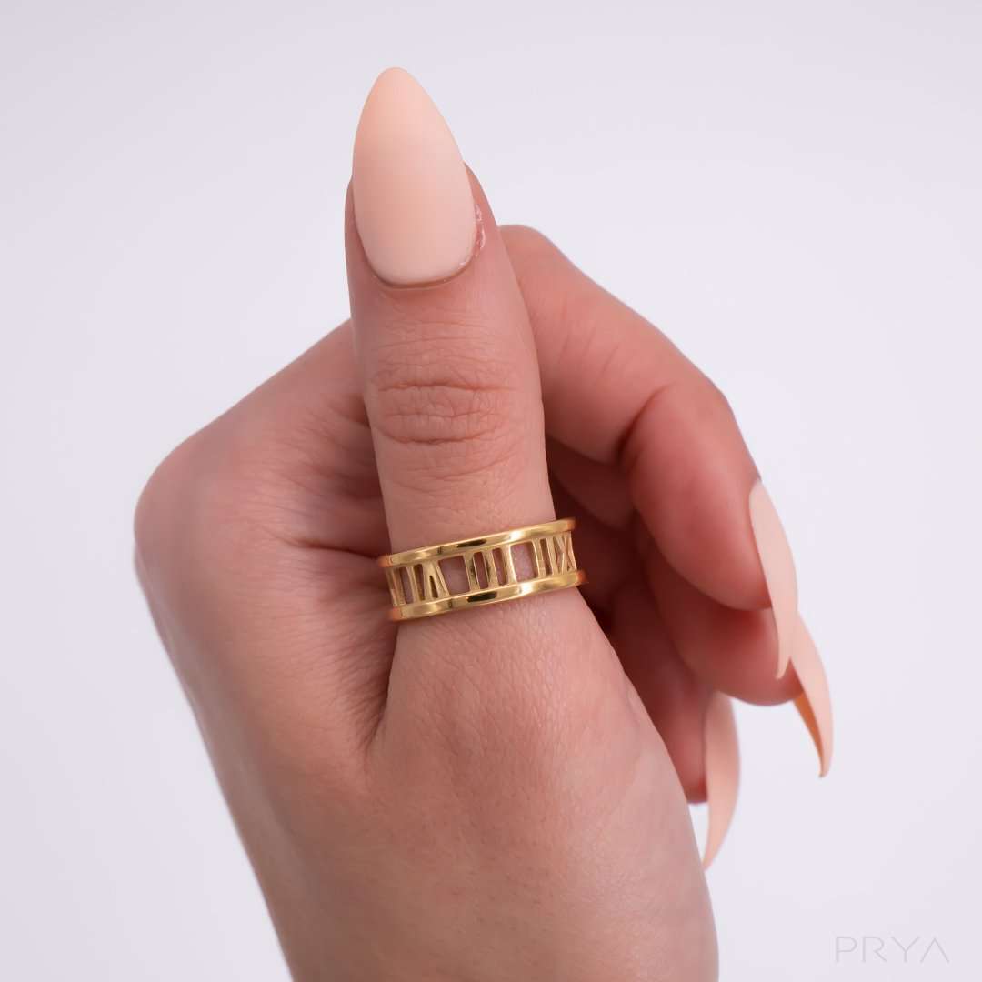 Roman Numeral Ring - ISMI JEWELS