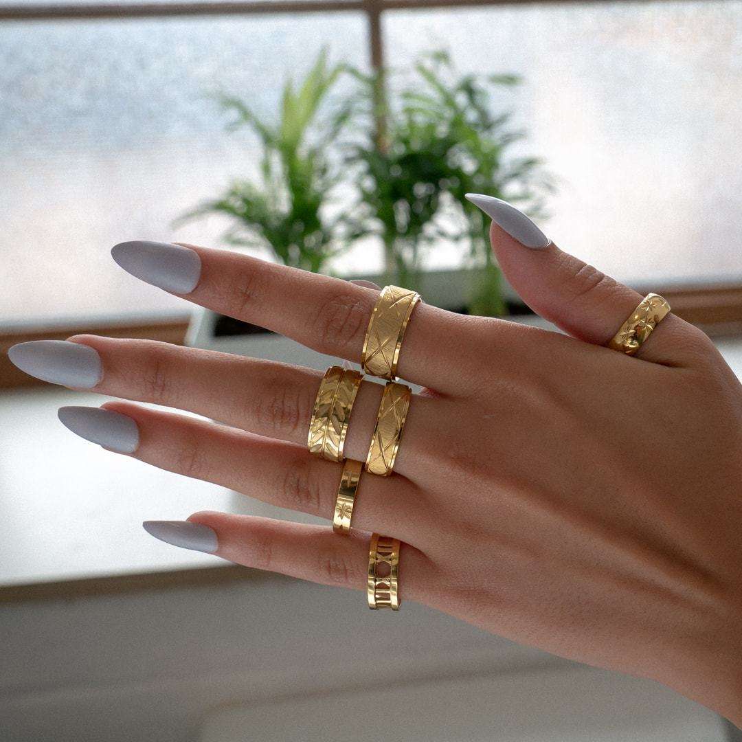Roman Numeral Ring - ISMI JEWELS