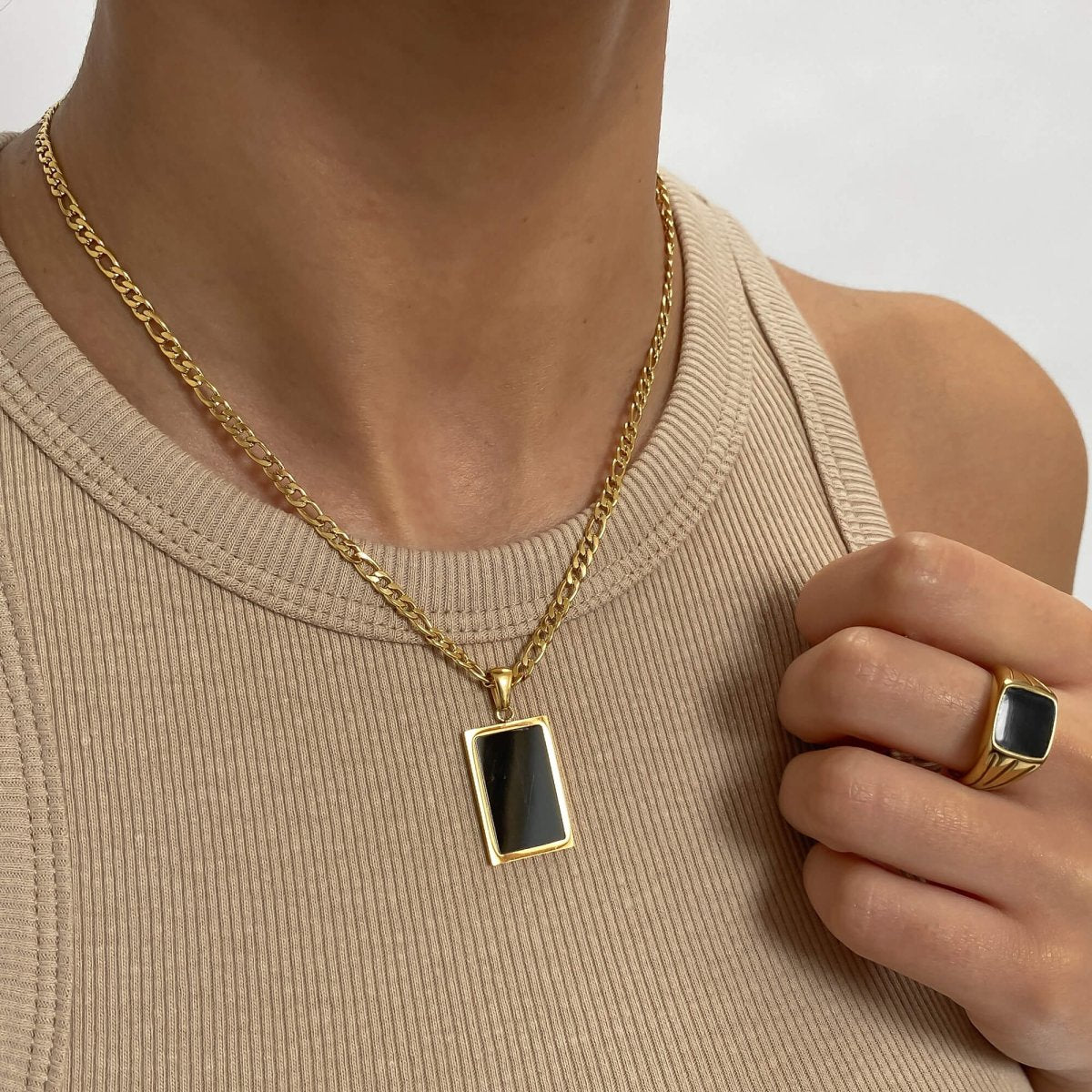 Saraya Onyx Tablet Necklace - ISMI JEWELS