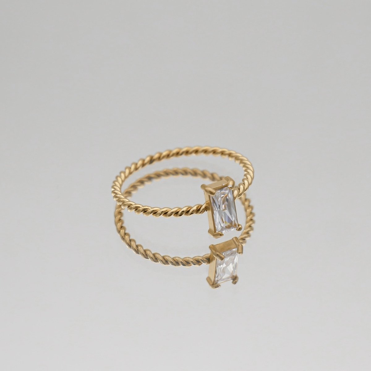 Selin Fine Twisted Gemstone Ring - ISMI JEWELS