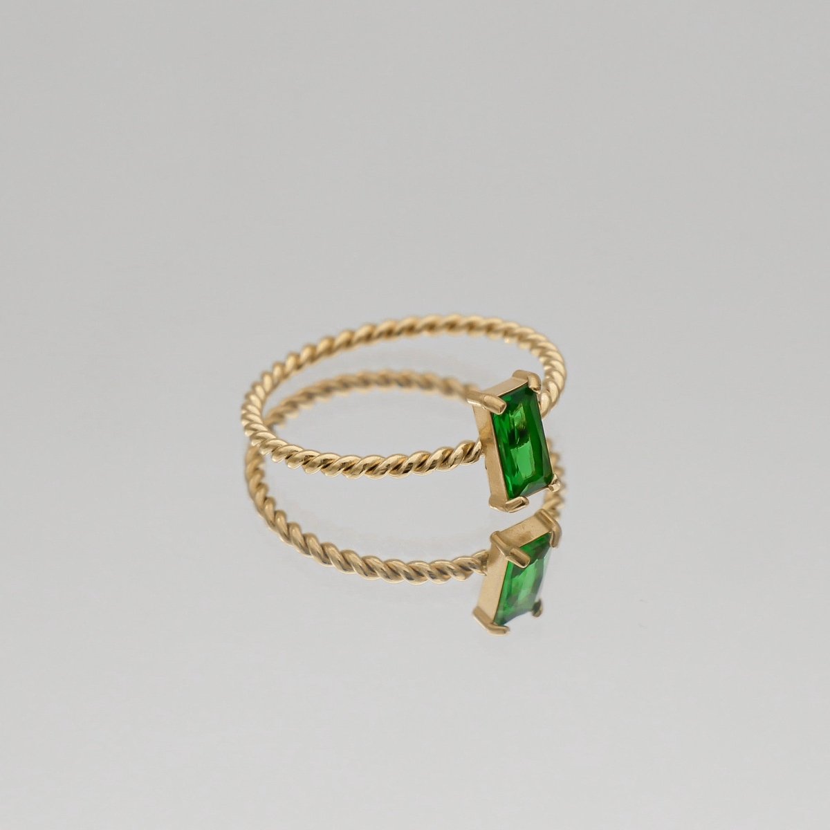 Selin Fine Twisted Gemstone Ring - ISMI JEWELS