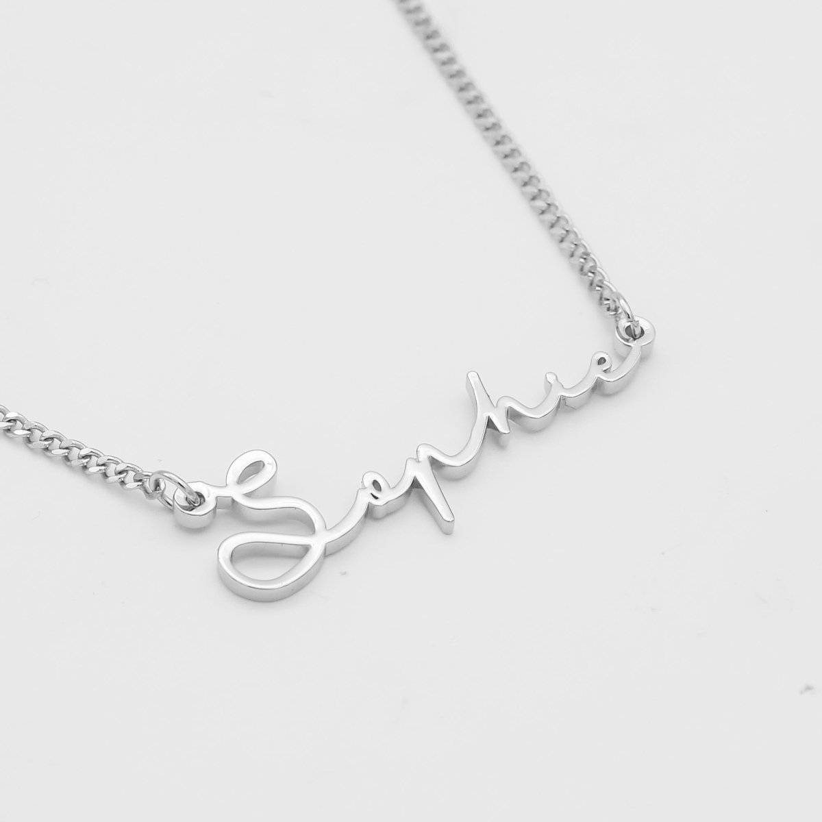 Selina Custom Name Necklace (Horizontal) - ISMI JEWELS