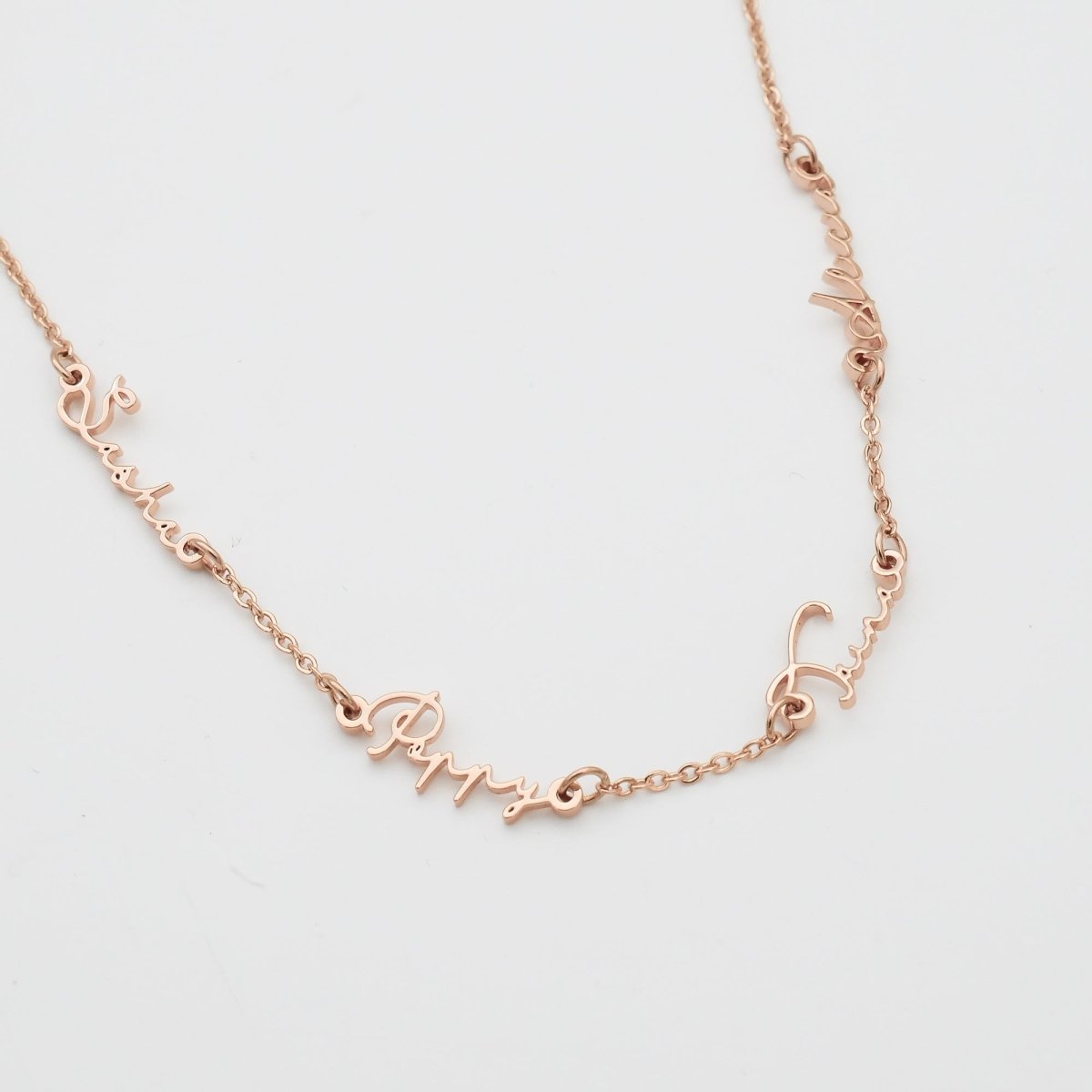 Selina Multiple Name Necklace - ISMI JEWELS