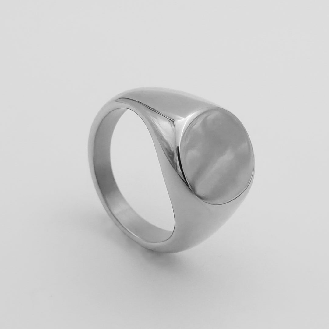 Classic Silver Signet Ring - Image 1 - ISMI JEWELS