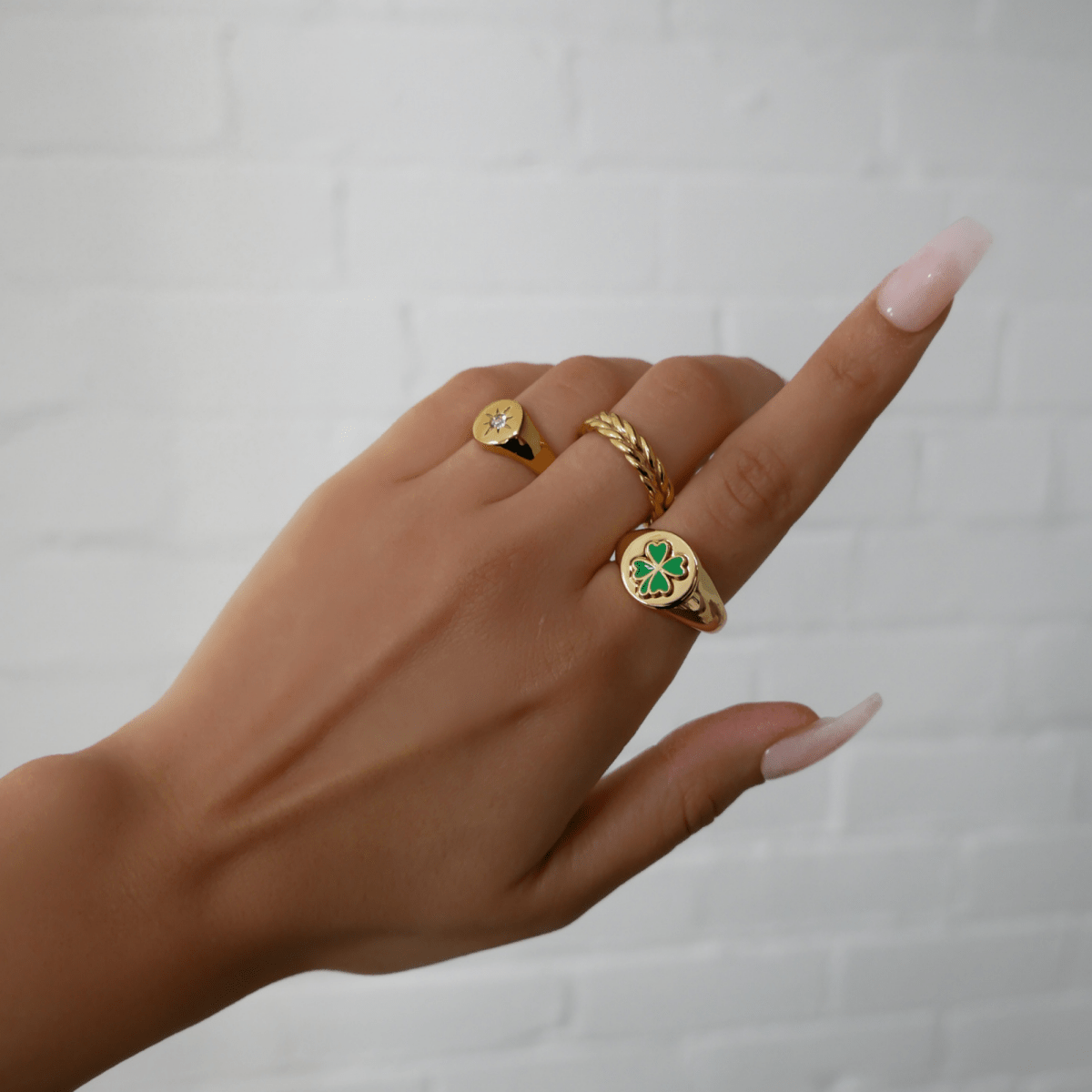 Starlight Signet Ring - ISMI JEWELS