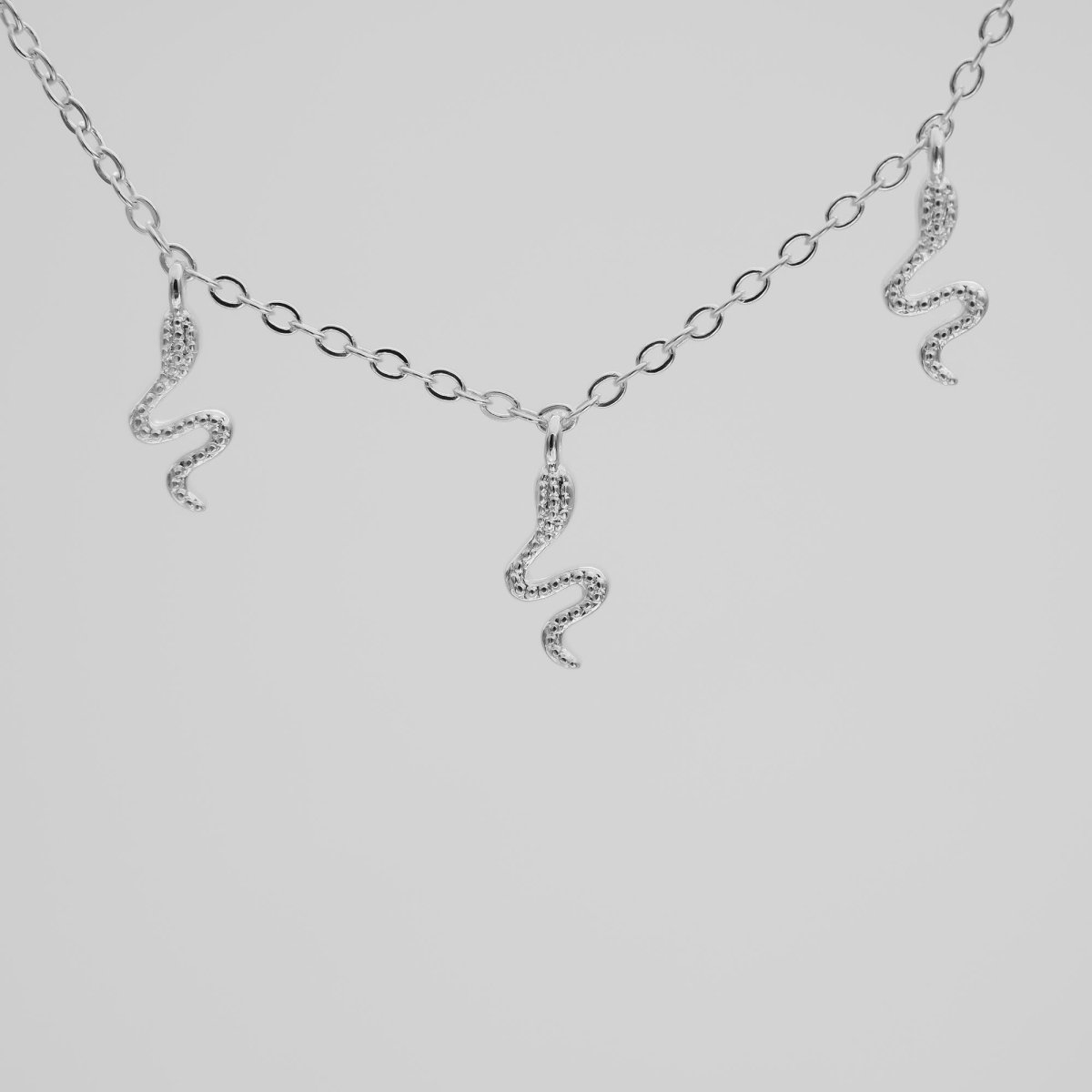 Suspended Snake Choker - ISMI JEWELS