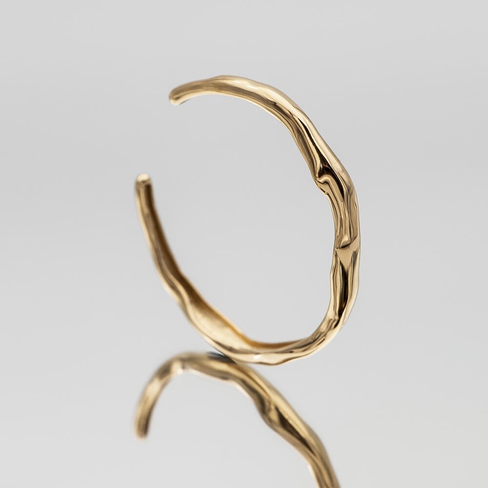 Thea Wave Bangle - ISMI JEWELS