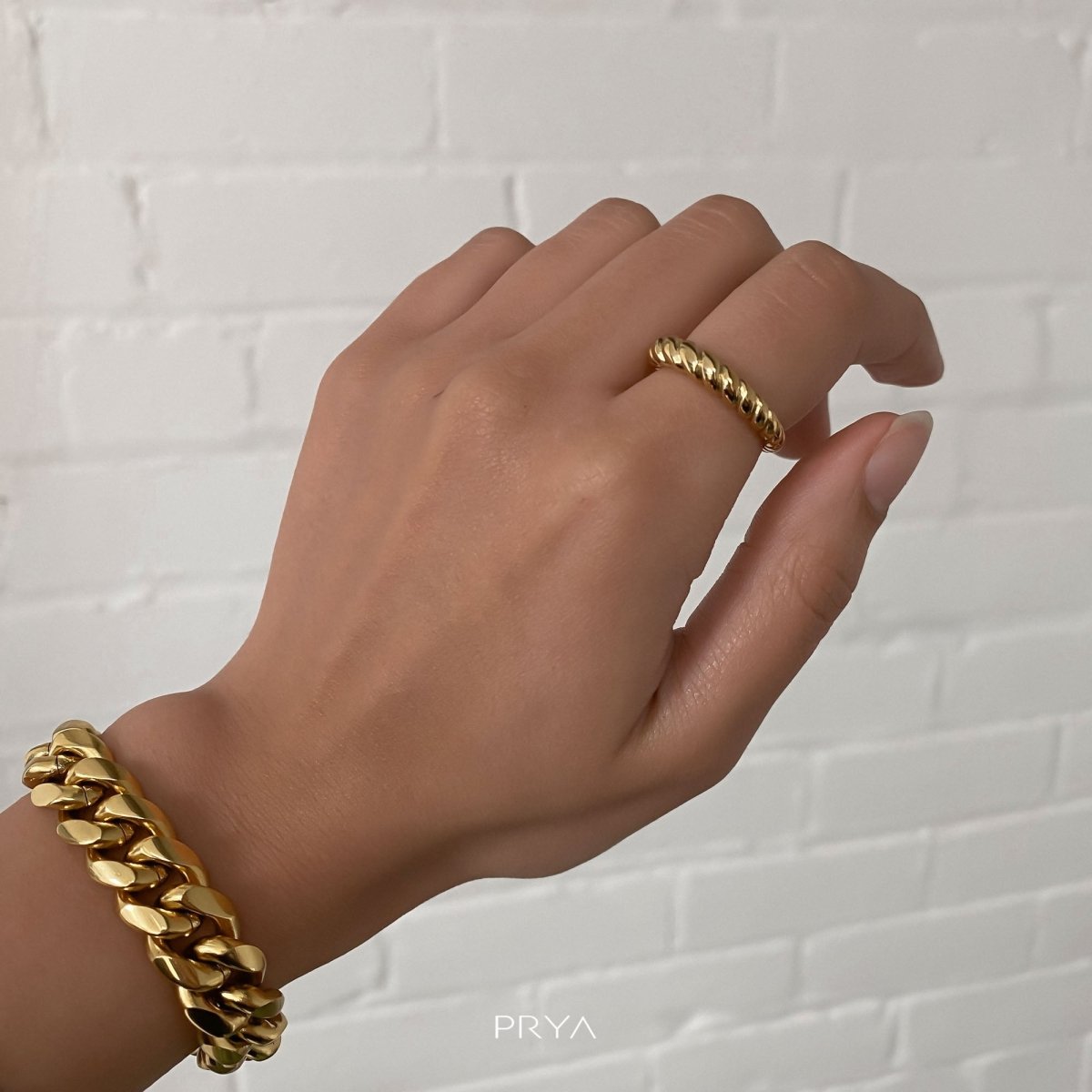 Tia Twisted Ring - ISMI JEWELS
