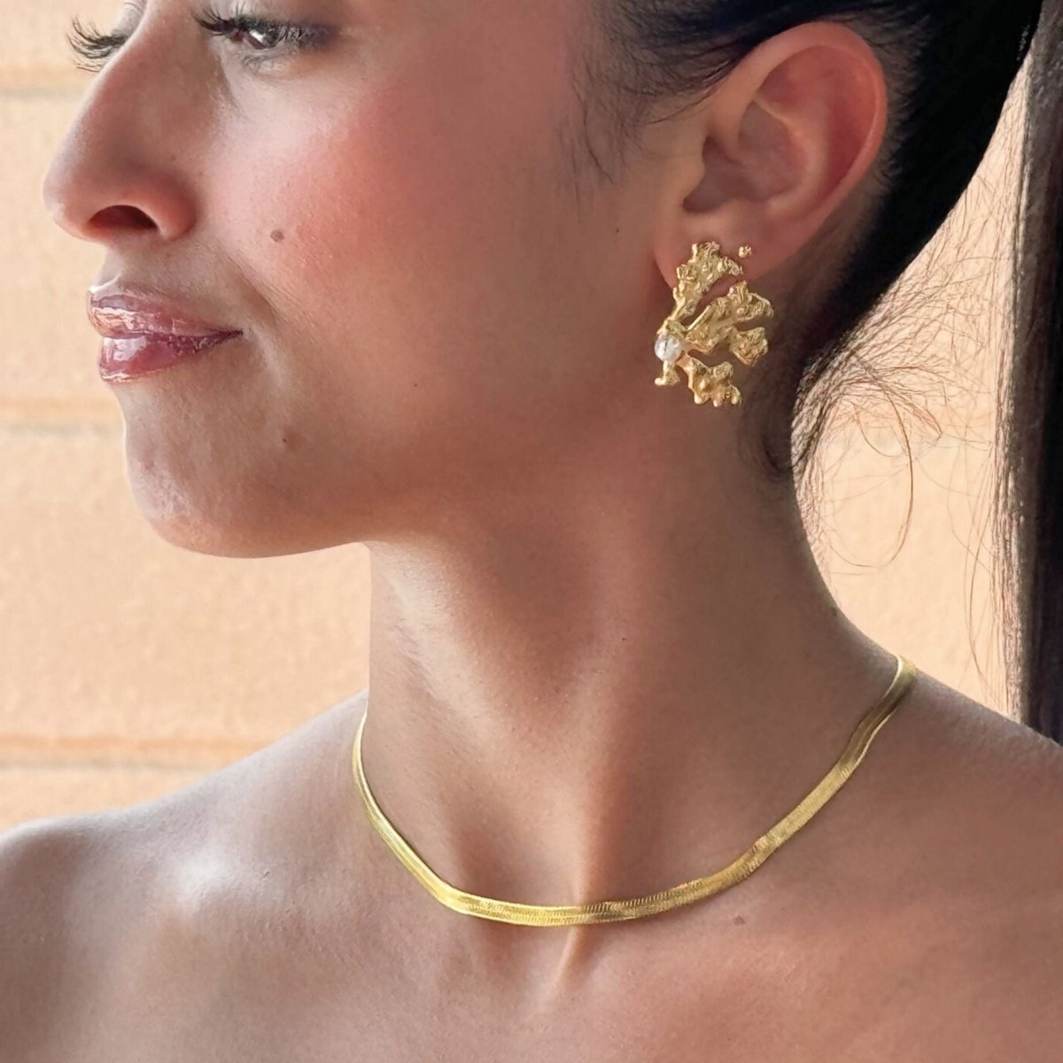 Zeina Pearl Coral Earrings - ISMI JEWELS