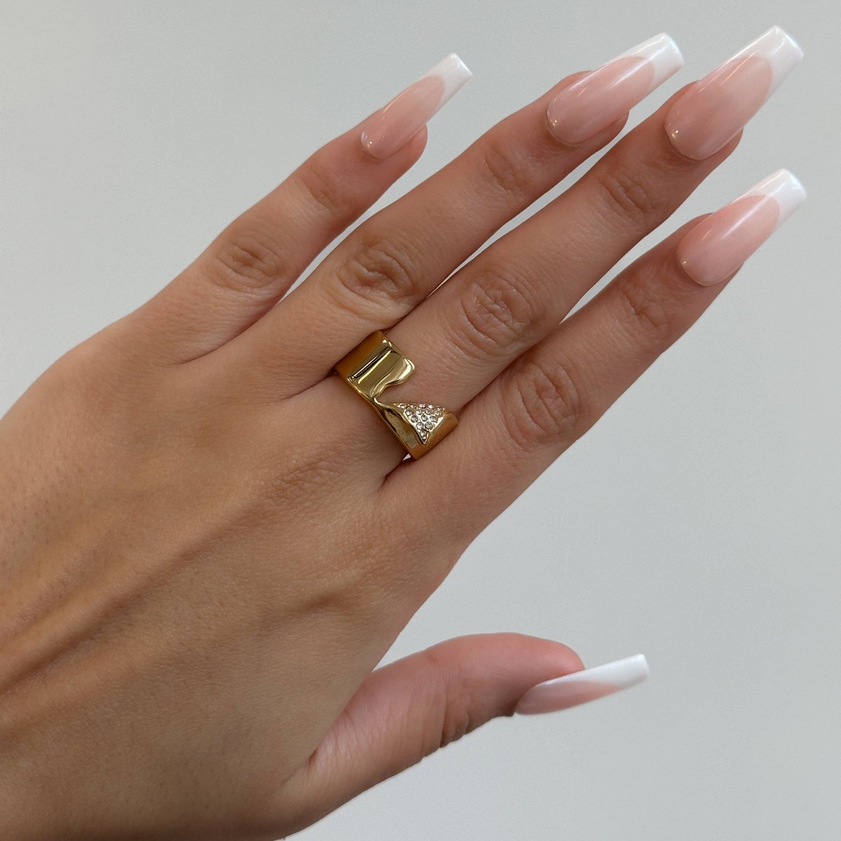 Zuri Cut Out Band Ring - ISMI JEWELS