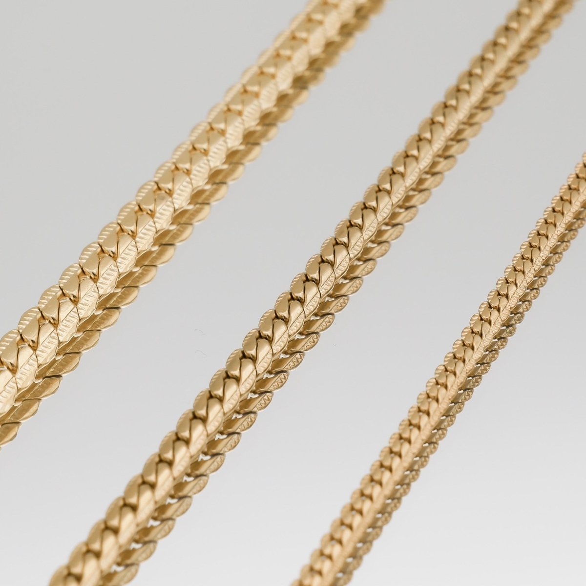 Zuri Hammered Curb Chain - ISMI JEWELS