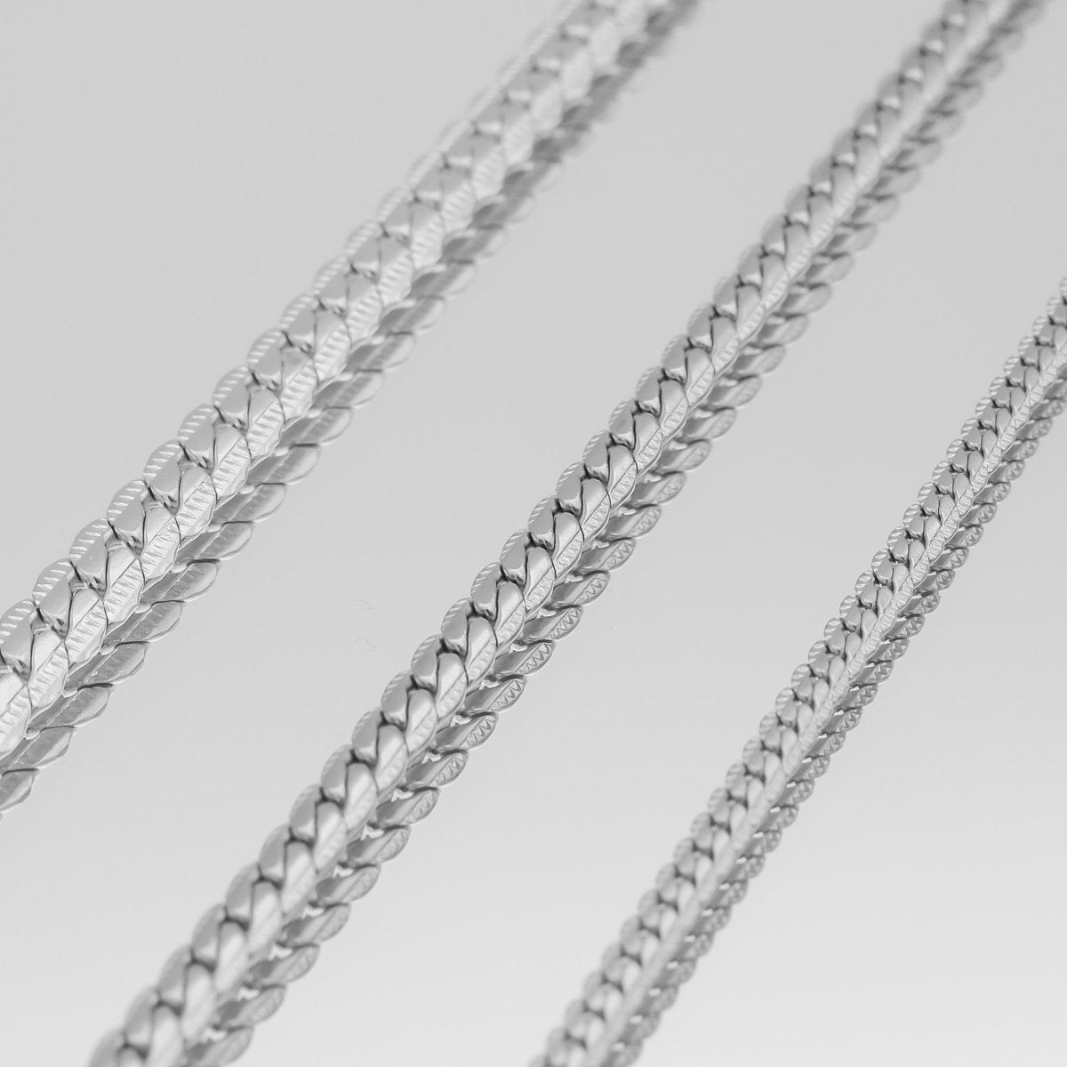 Zuri Hammered Curb Chain - ISMI JEWELS