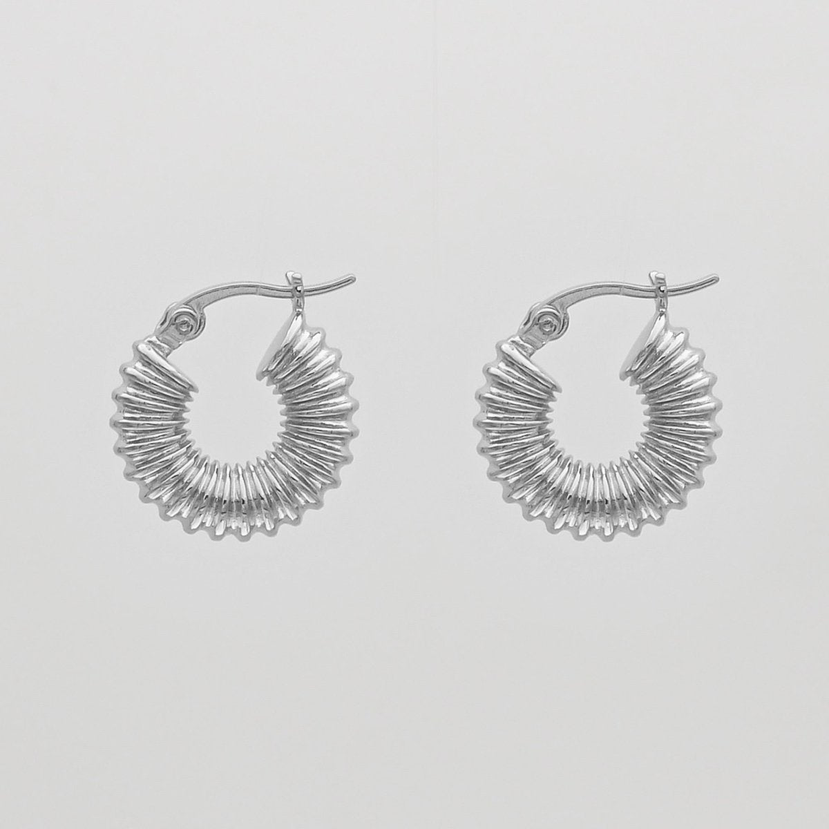 Zuri Ridge Hoop Earrings - ISMI JEWELS
