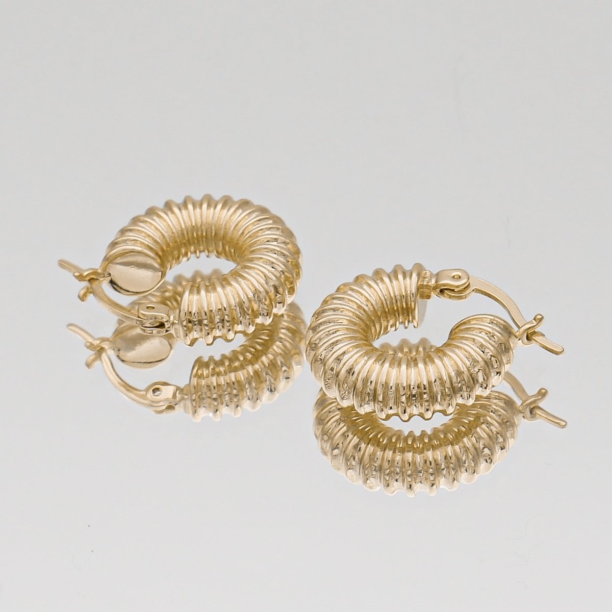 Zuri Ridge Hoop Earrings - ISMI JEWELS